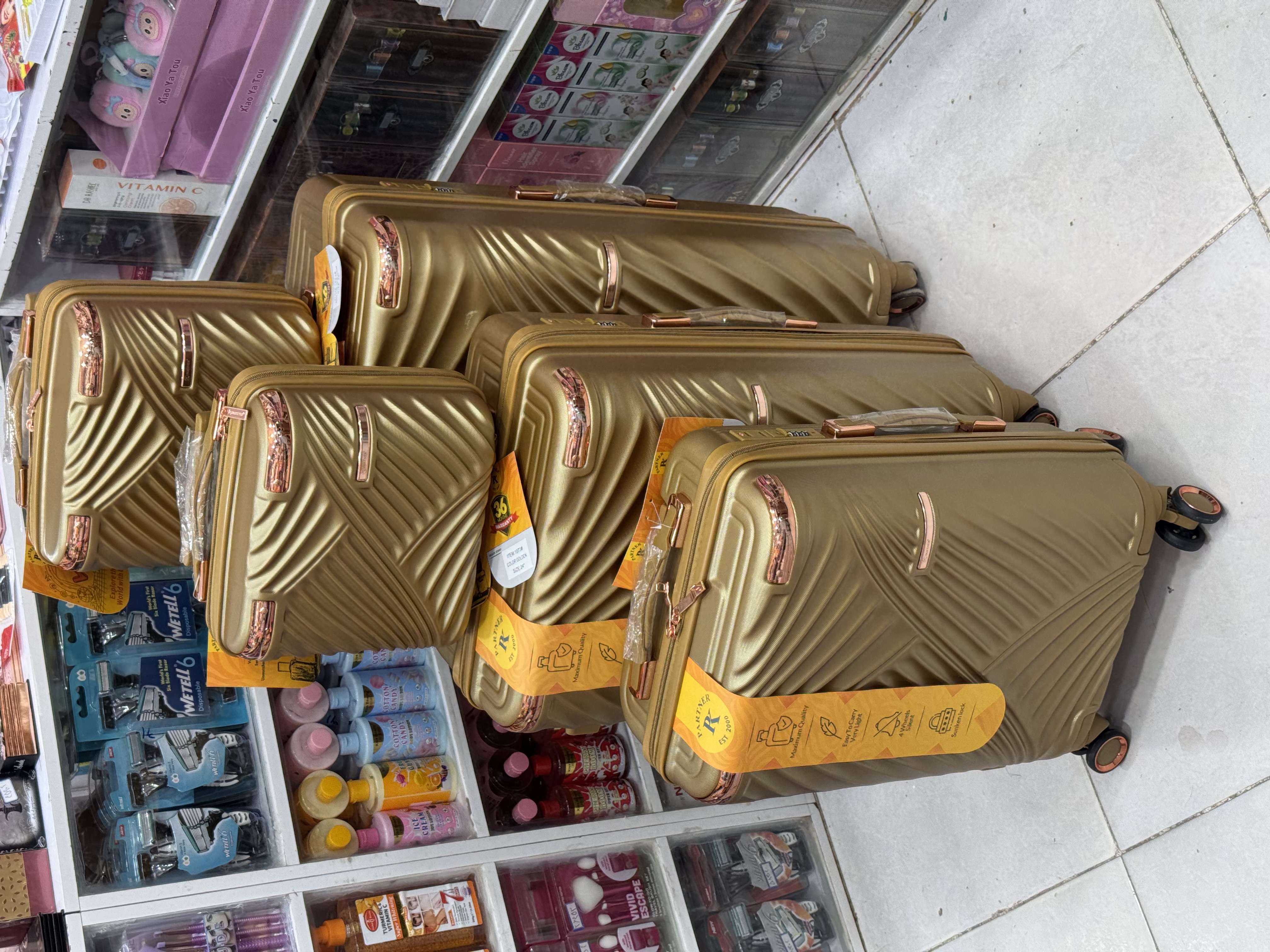 چمدان پنج تکه پارتنر؛ ترکیبی از زیبایی، مقاومت و کاربردی بودن